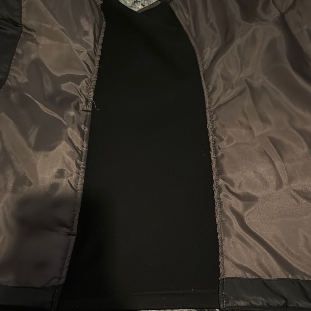 🎉 HP 🎉 Oakley Women's Black Puffer Vest - Picture 7 of 8